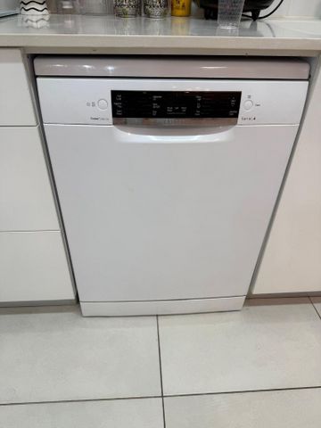 מדיח בוש
