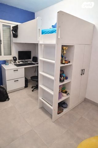 מיטת גלריה