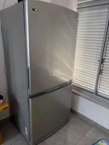 מקרר מסוגLG