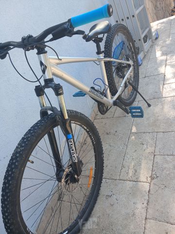 אופני זנב קשיח diamondback