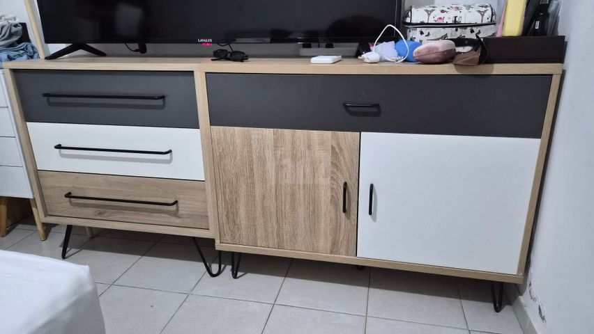 שידה מגרות