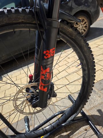 Santa Cruz Hightower Carbon