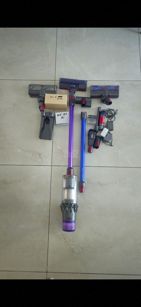 דייסון v11