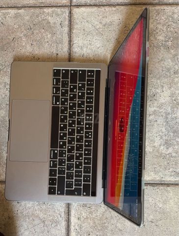 מחשב נייד MacBook