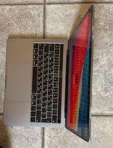 מחשב נייד MacBook
