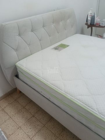 מיטה+מזרון 1.40/2.00