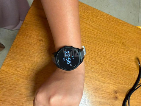 GARMIN forerunner 165  43 mm
