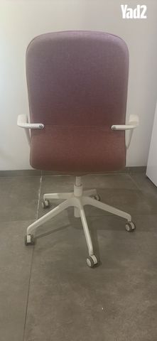 כיסא משרדי