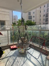נדנדה לפעוטות