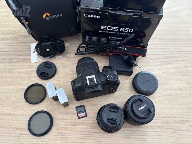 Canon EOS R50 + 3 עדשות וציוד