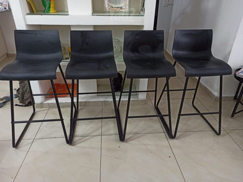 4 כסאות בר