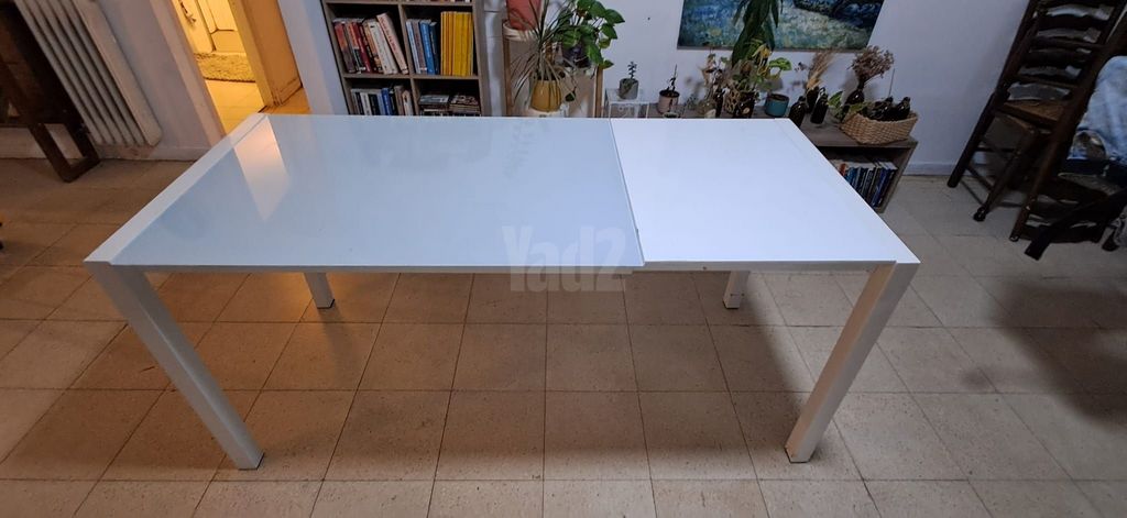 שולחן אוכל