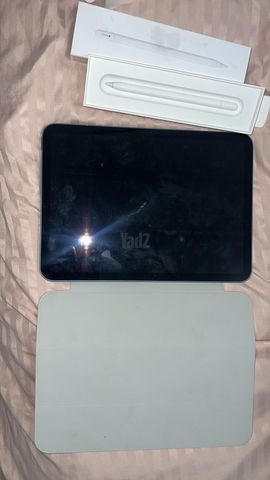 Apple - iPad 11-inch 11th Gen