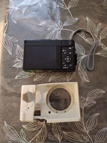 מצלמה מדגם DC-TZ99