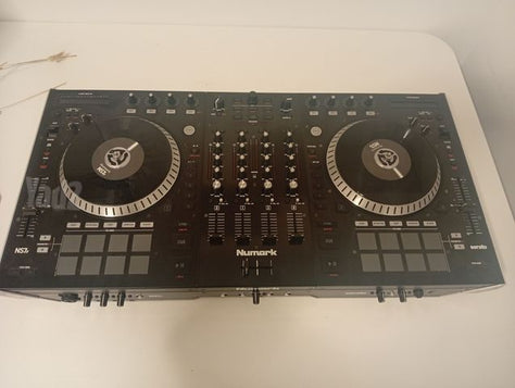 קונטרולר Numark