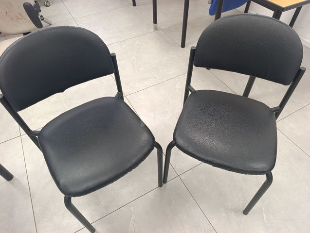 כיסאות
