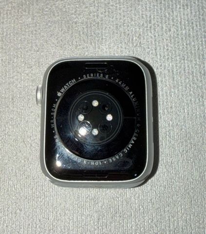 Apple Watch 6 44 mm