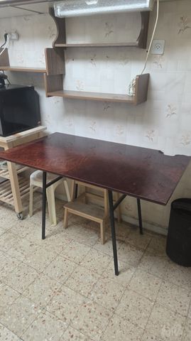 שולחן