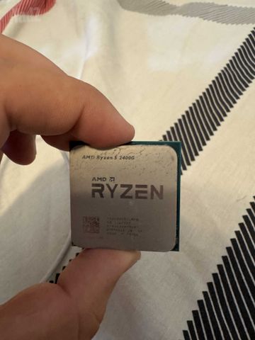מעבד AMD RYZEN 5 2400G + קירור