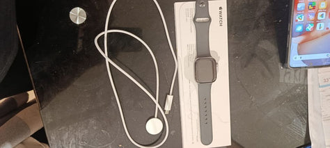 שעון יד חכם חדש Apple 11