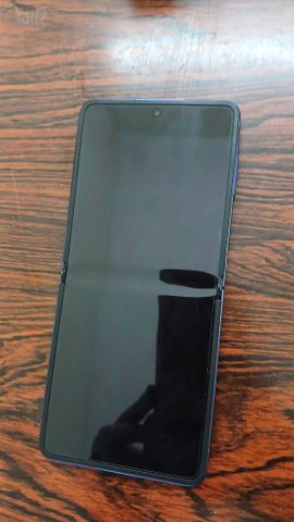 Samsung Galaxy Z Flip 7