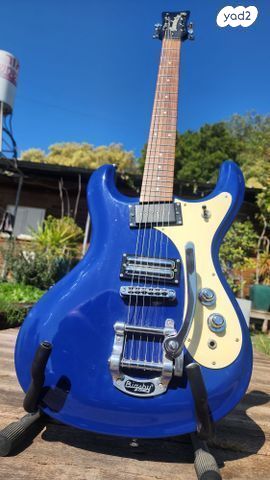 Danelectro 64 Bigsby