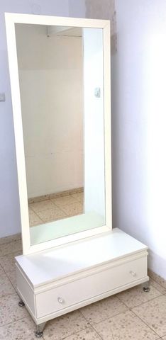 מראה+מגירה
