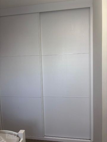 ארון הזזה