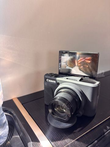 מצלמת קנון sx740 hs