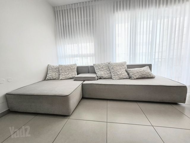 ספה מעוצבת של Arik design