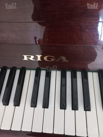 פסנתר RIGA