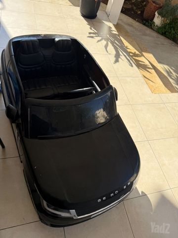 ג'יפ ממונע לילדים Range Rover