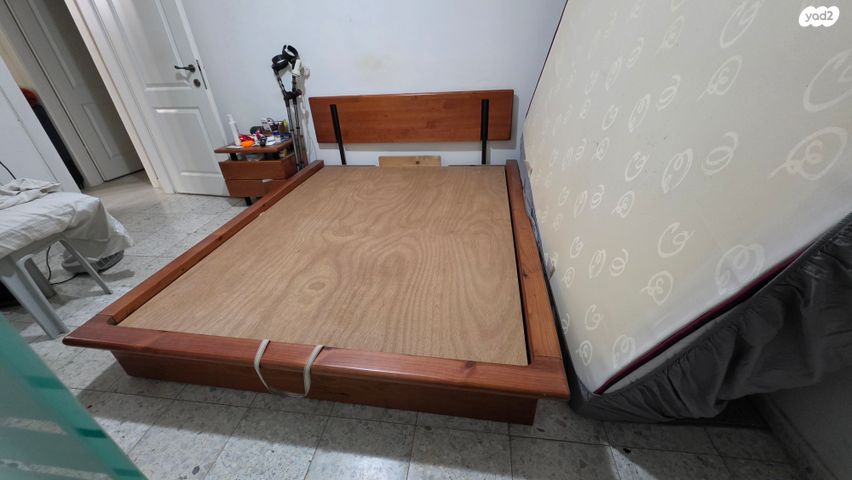 מיטה זוגית