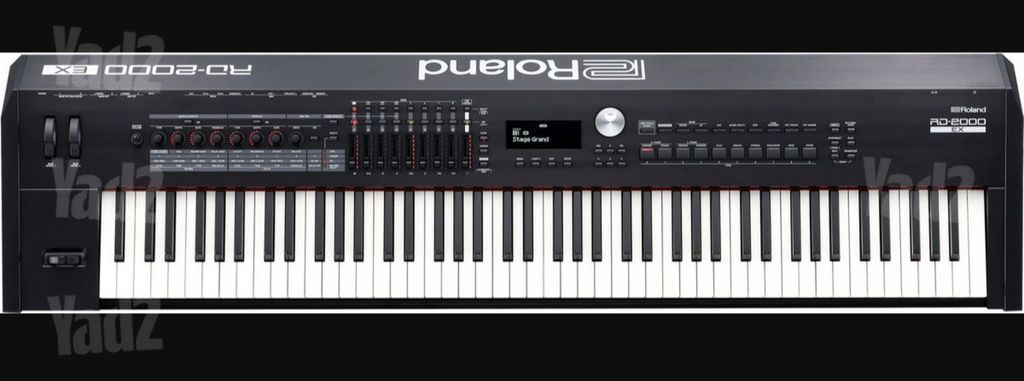 פסנתר הבמה Roland RD2000