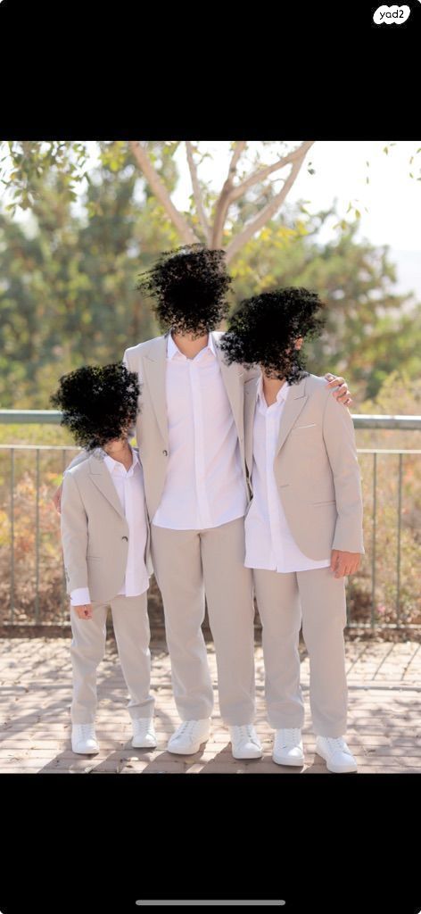 חליפות למכירה