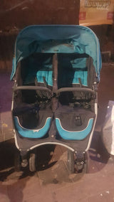 עגלת תאומיים