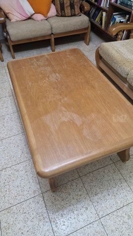 שולחן לסלון
