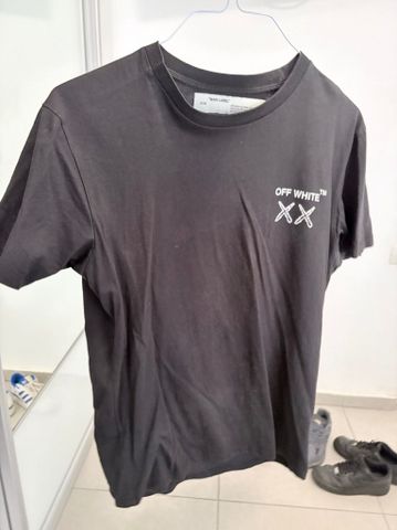 חולצת off white