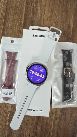 שעון Galaxy Watch 8  LTE