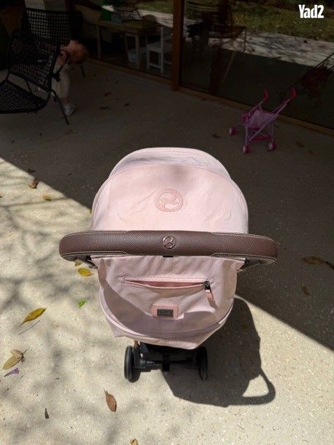 טרולי למטוסCYBEX COYA