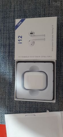 אוזניות  i12
