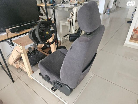 סימולטןר נהיגה