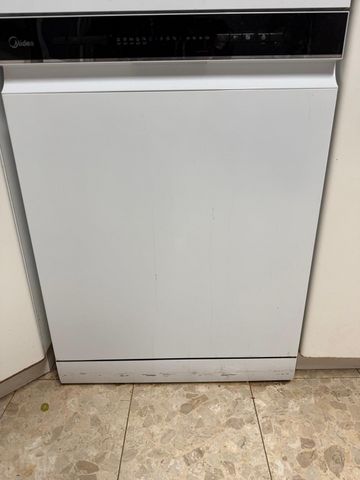 מדיח כלים Midea