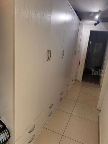 ארון בגדים