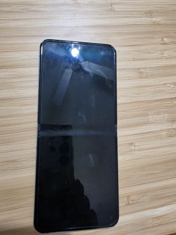 Galaxy z flip 5