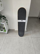 סקייטבורד Quiksilver