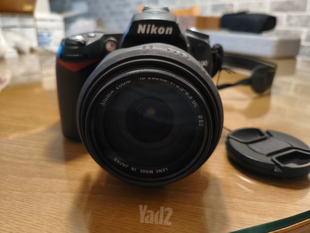 Nikon D90 + Sigma 18-200mm