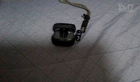 אוזניות באסוס