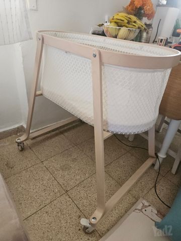 עריסה לתינוק