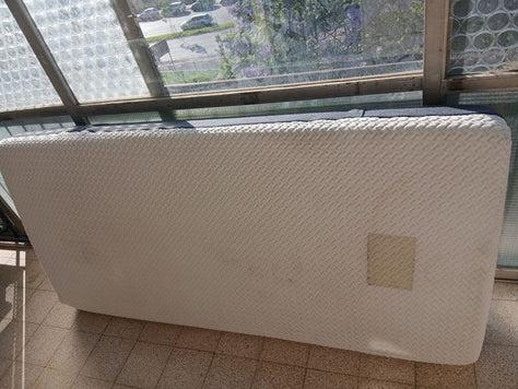 מזרן יחיד